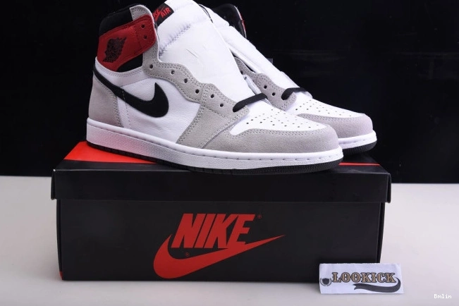Bmlin shoes 1 Smoke Light Air Jordan OG High Grey 555088-126 0823